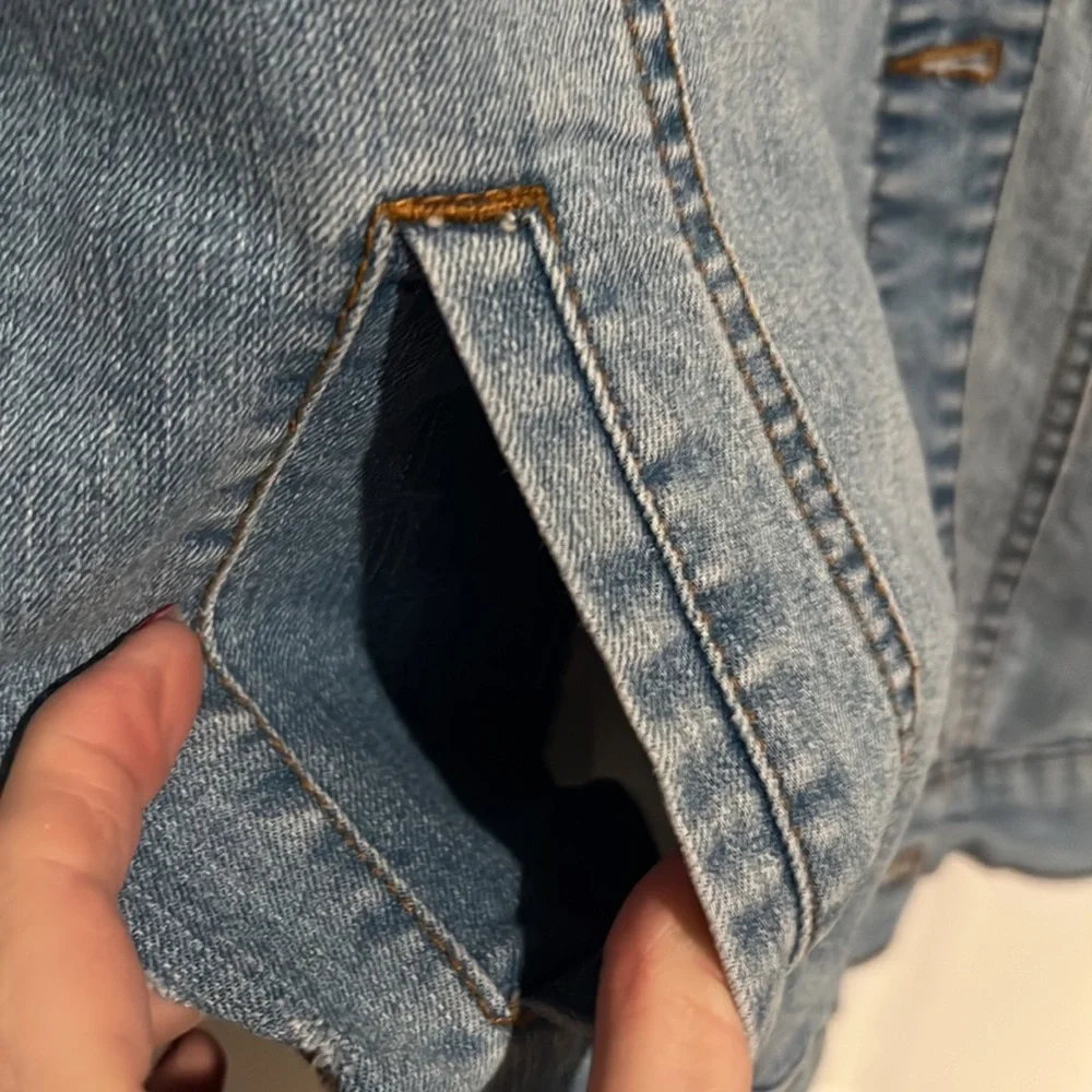 Distressed Cavalini soft denim distressed jacket - Picture 4 of 8